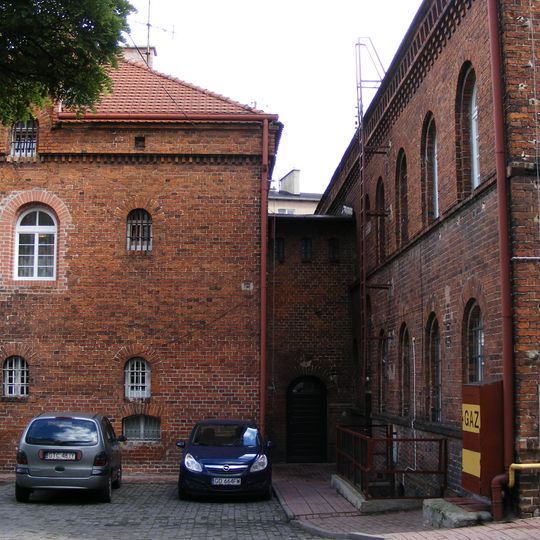 Zespół sądu i więzienia, ob. biblioteka
