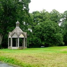 Shelter To Former Village Pump