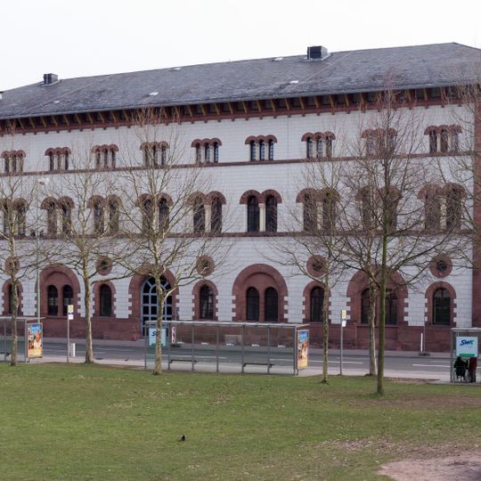 Fruchthalle