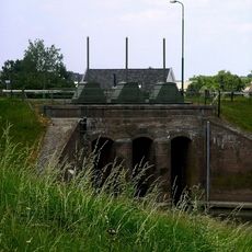 Inundatiesluis en kwelkom