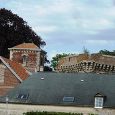 Donjon de Cerny-lès-Bucy