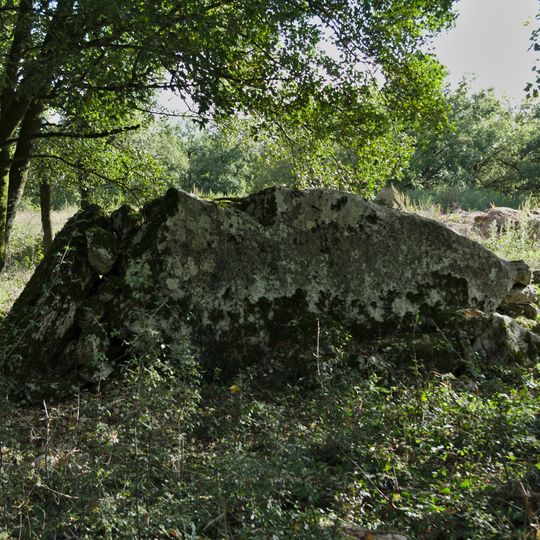 Dolmen de Crouzelles