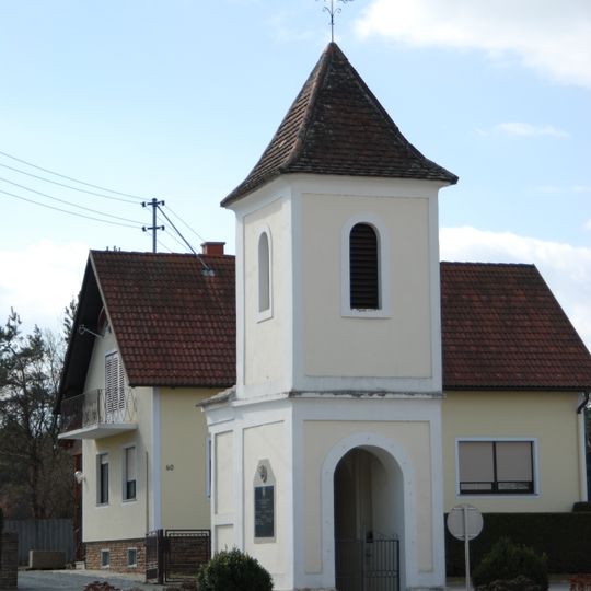 Kath. Filialkirche Hl. Dreifaltigkeit