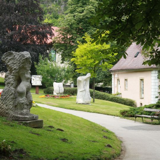 Denkmale sowie Weg- und Treppensystem im Kurpark