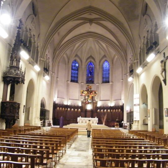 Collégiale Sainte-Croix