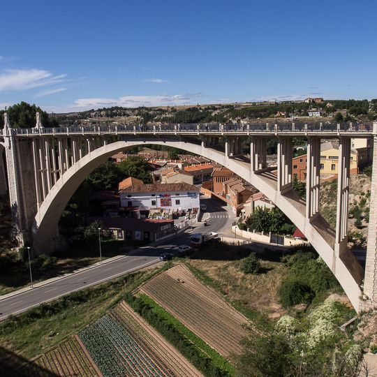 Viaducto de Fernando Hué