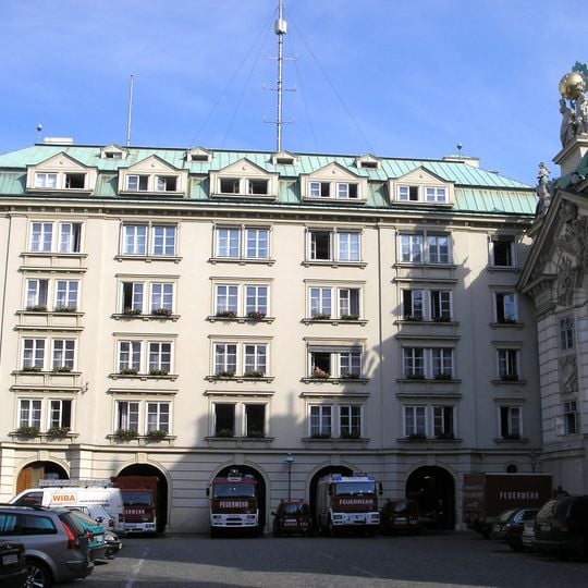 Zentralfeuerwache, ehem. Unterkammeramtsgebäude