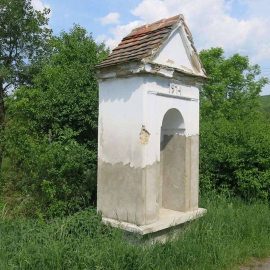 Kaplička na rozcestí před Třebenicemi