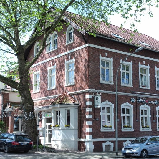 Wohn- und Geschäftshaus Flottmannstraße 92