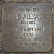 Stolperstein en memoria de Bertha Alexander