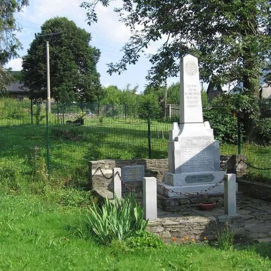 Pomník padlým v první světové válce ve středu Jiříkova