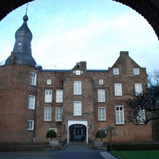 Kasteel Well: main building