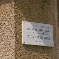 Pamětní deska domku Dobrovských