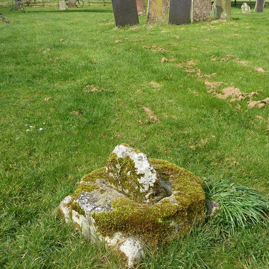 Churchyard cross, All Saints' churchyard