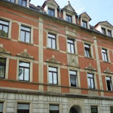 Mietshaus in geschlossener Bebauung Otto-Uhlig-Straße 9