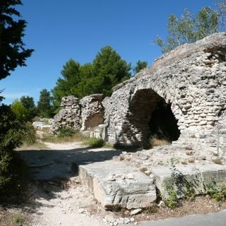 Barbegal aqueduct and mills