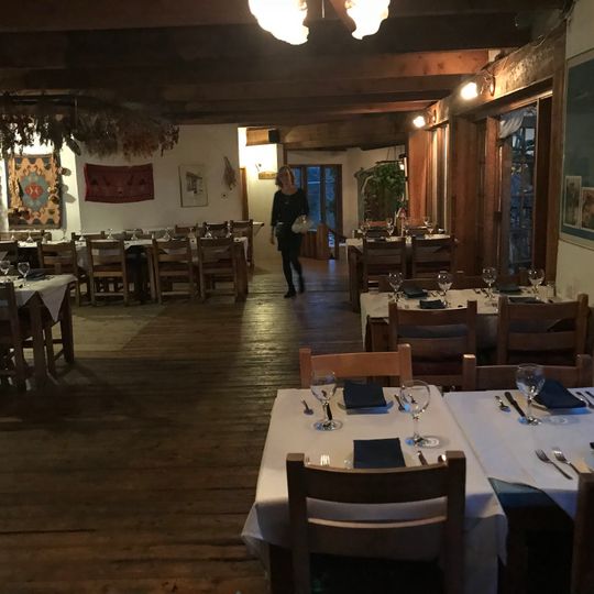 Theo's Restaurant