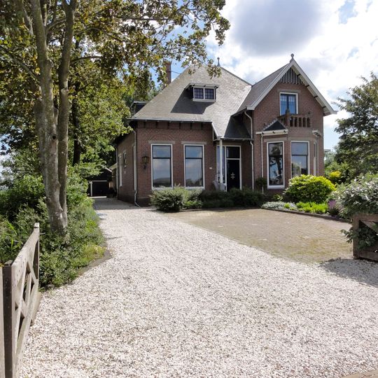 Villa in overgangsstijl