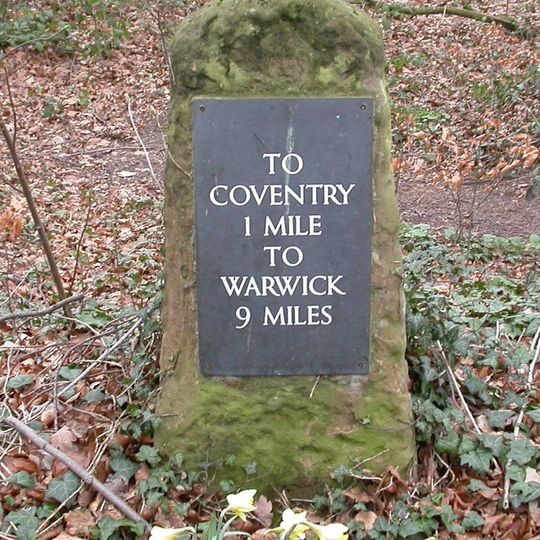 Milestone, Kenilworth Road, 50m E jcn Earlsdon Avenue South