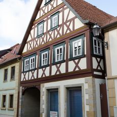 Wohn- und Geschäftshaus