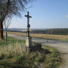 Kříž na rozcestí severně od Hojovic