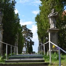 Socha sv. Jána Nepomuckého, podstavec