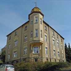 Detached house with corner bay Finkenbergstraße 2