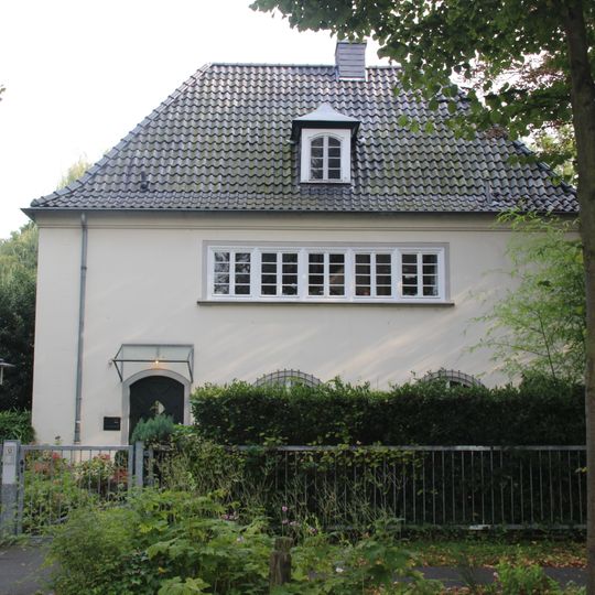 Friedrich-Wilhelm-Straße 12