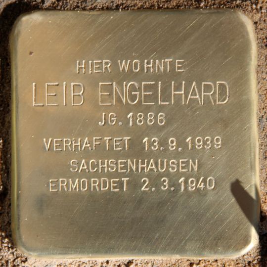 Stolperstein en memoria de Leib Engelhard