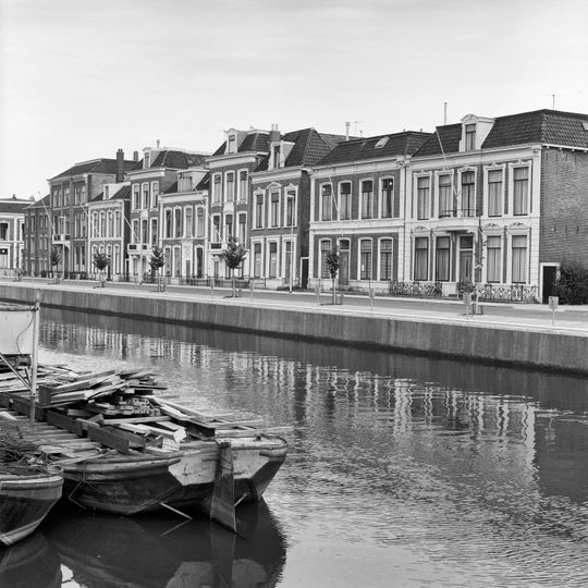 Willemskade 11, Leeuwarden