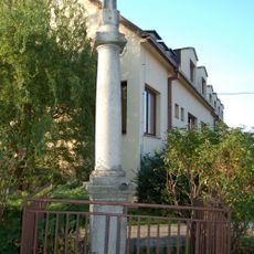 Kríž na stĺpe, kríž