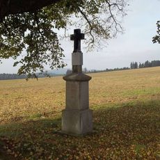 Kříž severně od Březiny u cesty do Psárova