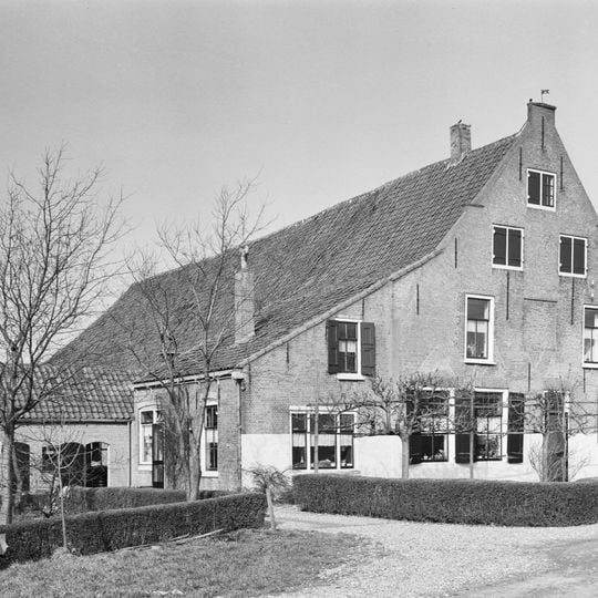 Zeedijk 5, Stad aan 't Haringvliet
