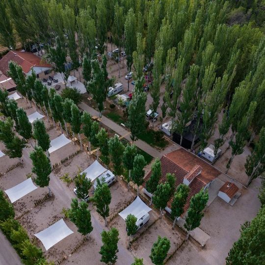 Camping Río Tús