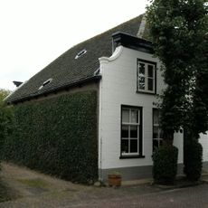 Hogereind 21, De Waal