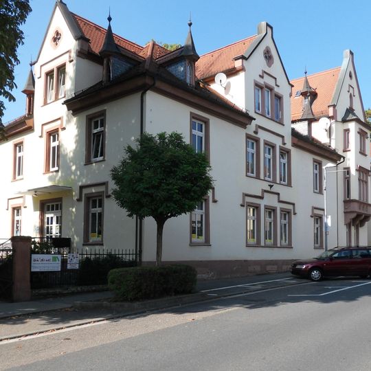 Hauptstraße 42
