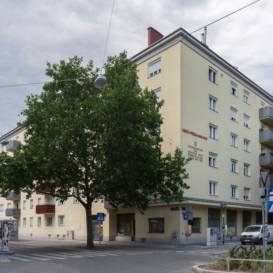 Heinz-Weißmann-Hof