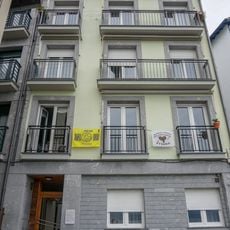 Casa Arnao Generalaren 23 / Menditxo Enparantza S/N