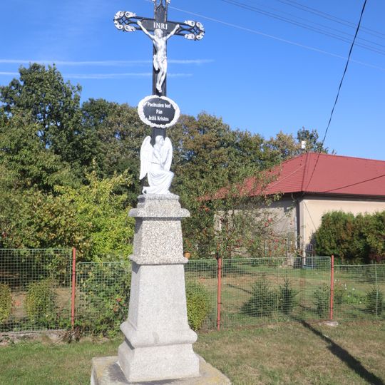 Kříž na jižním okraji Benetic