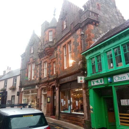 Moffat, 25 Well Street