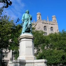 Carl von Linné Monument