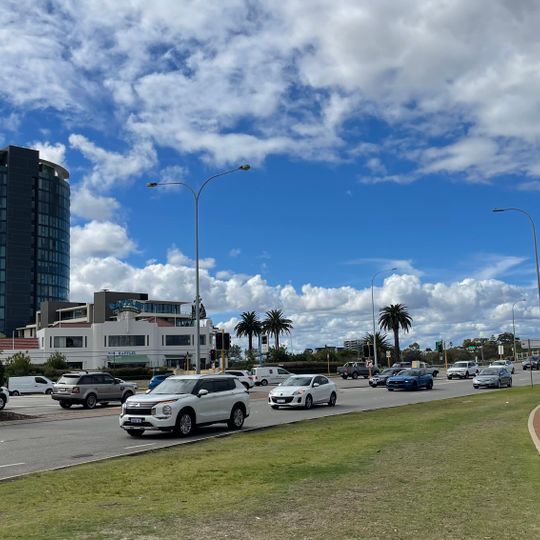 Raffles Waterfront Tower