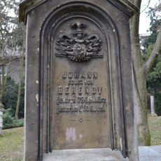 Ev. cintorín Kozia brána, náhrobník