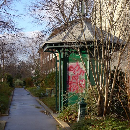 Fontaine Wallace, Coulée verte René-Dumont
