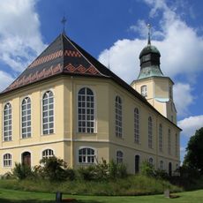 Trinitatiskirche und Kirchhof Kittlitz