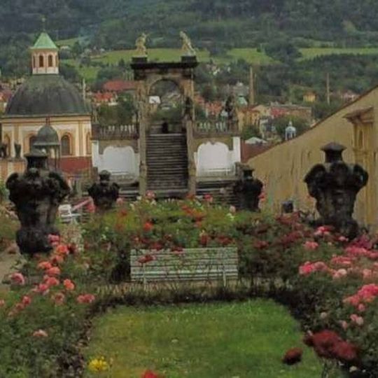 Plastiky v Růžové zahradě v Děčíně