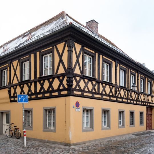 Wohnhaus auf Winkelgrundriss