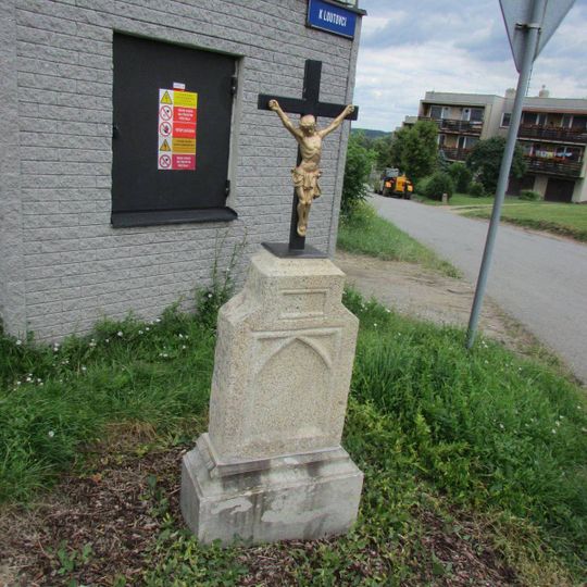 Kříž v severní části Lukavce u zemědělského družstva