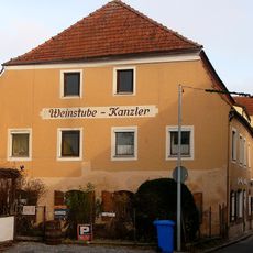 Wohnhaus und Weinstube