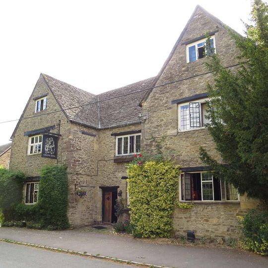 Bear And Ragged Staff Inn